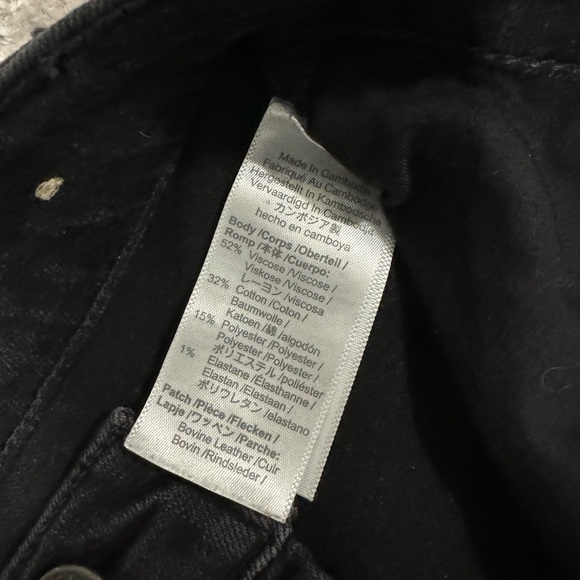 Madewell 10" High-Rise RoadtripperJeans in Davie Wash: Knee-Rip Edition - Picture 2 of 4